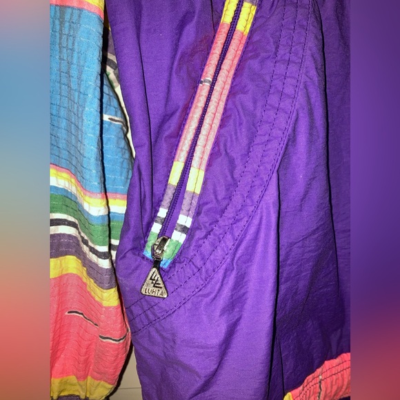 Vintage 80s/90s Luhta track suit
“Mexico Merida Marathon Luhta”
Women US size 10 - Picture 5 of 13